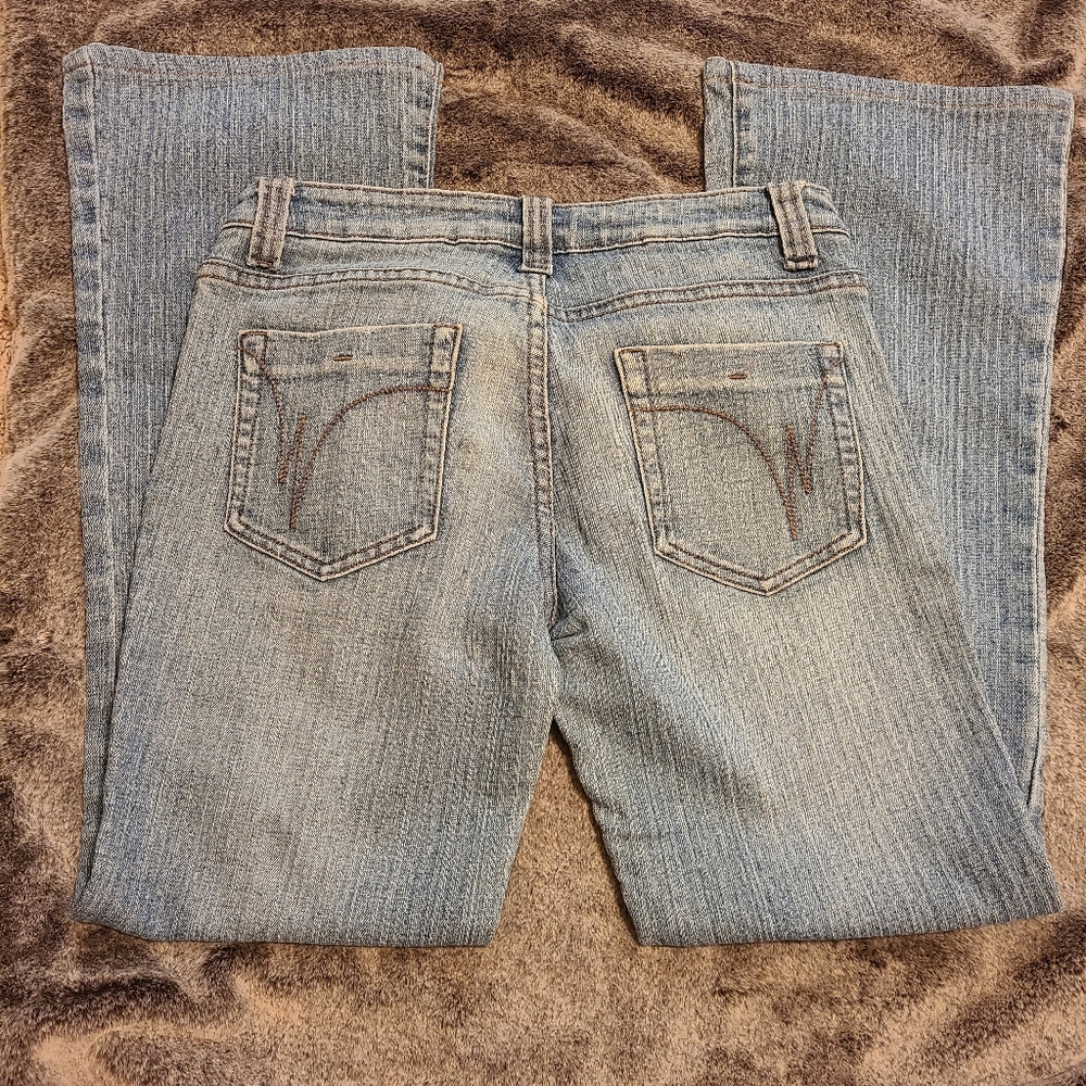 Jeans - Picture 2 of 4